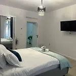 Uniri Urban Escape * Craiova