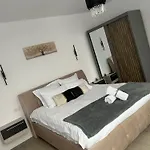 Uniri Urban Escape *