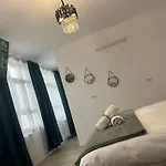 Apartment Uniri Urban Escape *