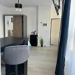Apartment Uniri Urban Escape