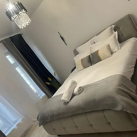 Uniri Urban Escape Κραϊόβα