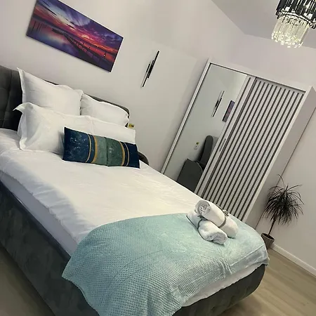 Uniri Urban Escape * Κραϊόβα