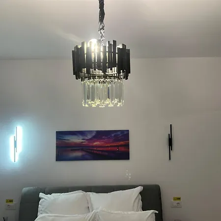 Апартамент Uniri Urban Escape Крайова