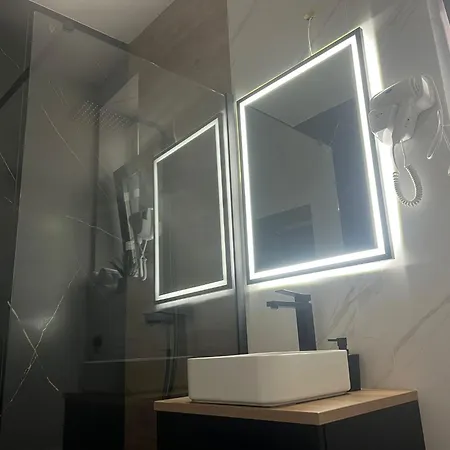 Uniri Urban Escape Крайова