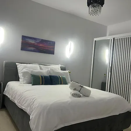 Apartment Uniri Urban Escape Craiova