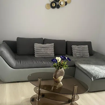 Uniri Urban Escape * 克拉奥华