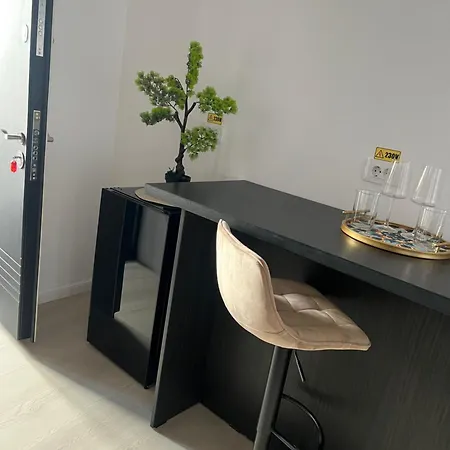 Uniri Urban Escape Apartment *