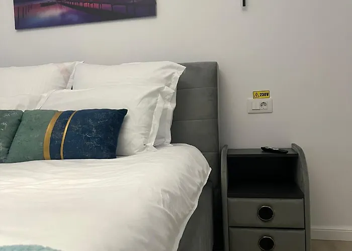 Uniri Urban Escape * 克拉奥华