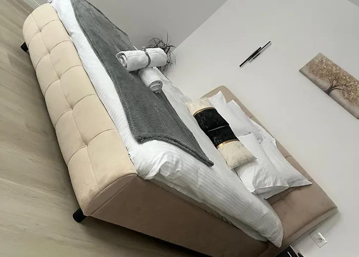 Uniri Urban Escape * 克拉奥华