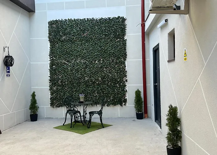 Uniri Urban Escape * 克拉奥华